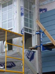 Bow window corner trim