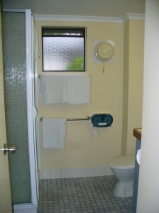 Toowong Villa bathroom